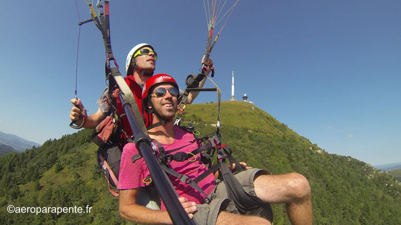 Parapente biplace, sommet du puy de Dome, Orcines